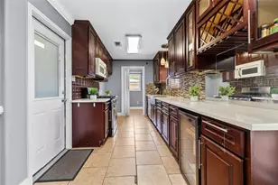 1328 Vera Dr, Port Arthur, TX 77642 - Photo 13