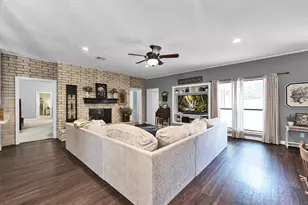 59 El Dorado St, Panorama Village, TX 77304 - Photo 7