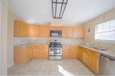 9611 Prairie Dog Run, Sugar Land, TX 77498 - Photo 3