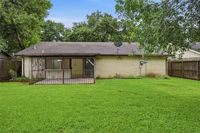 2126 Quail Valley East Drive, Missouri City, TX 77459 - Photo 33