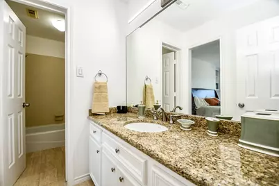 410 Kingfisher Drive, Sugar Land, TX 77478 - Photo 33