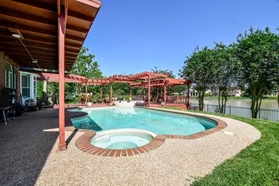 410 Kingfisher Drive, Sugar Land, TX 77478 - Photo 45