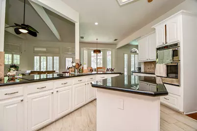 410 Kingfisher Drive, Sugar Land, TX 77478 - Photo 21