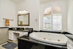 410 Kingfisher Dr, Sugar Land, TX 77478 - Photo 29