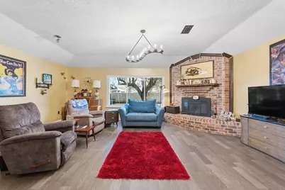 9806 Cassowary Drive, Conroe, TX 77385 - Photo 11