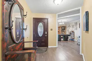 9806 Cassowary Dr, Conroe, TX 77385 - Photo 5