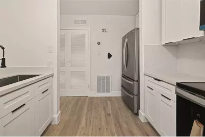 3300 Yorktown Street #15, Houston, TX 77056 - Photo 15