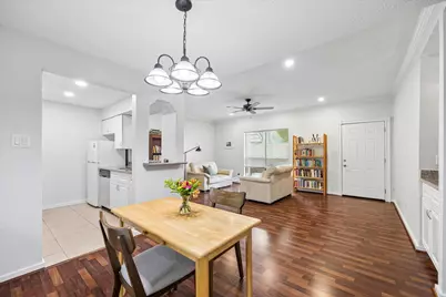 1100 Augusta Drive #25, Houston, TX 77057 - Photo 5