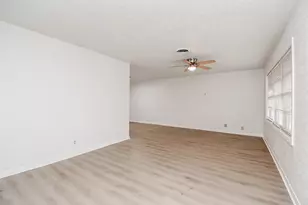 731 Dunwick Ln, Pasadena, TX 77502 - Photo 7