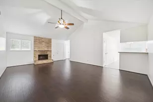 12411 Caren Ct, Houston, TX 77031 - Photo 11