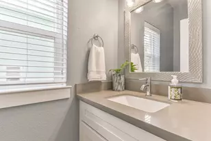 1799 E Winn St, Kemah, TX 77565 - Photo 9