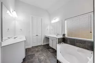 116 Brighton Woods Ct, Conroe, TX 77318 - Photo 13