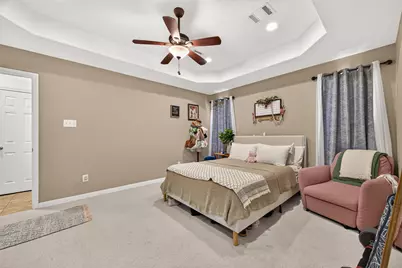 10910 Royal Magnolia Drive, Conroe, TX 77303 - Photo 13