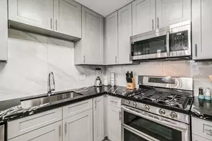 7518 Dearborn St, Houston, TX 77055 - Photo 9