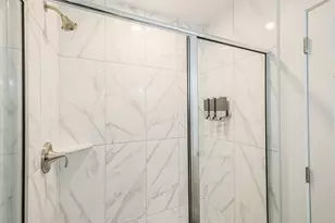 7518 Dearborn St, Houston, TX 77055 - Photo 23