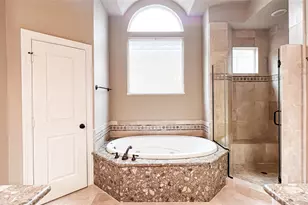 2418 Ralph St, Houston, TX 77006 - Photo 9