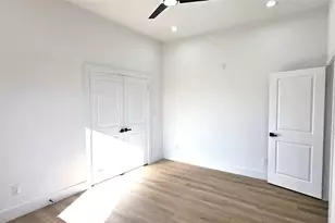 11735 Fleming Dr, Houston, TX 77013 - Photo 15