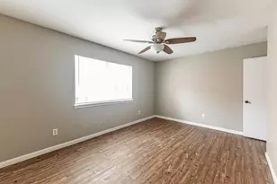 2402 Sycamore Ave, Huntsville, TX 77340 - Photo 11
