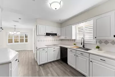 7522 Deep Forest Drive, Houston, TX 77088 - Photo 15