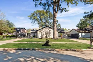 7522 Deep Forest Dr, Houston, TX 77088 - Photo 3