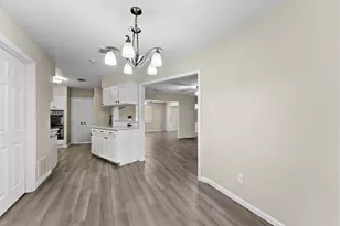 7522 Deep Forest Dr, Houston, TX 77088 - Photo 17