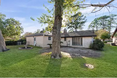 7522 Deep Forest Drive, Houston, TX 77088 - Photo 35