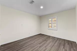 7522 Deep Forest Dr, Houston, TX 77088 - Photo 31