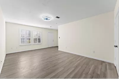 7522 Deep Forest Drive, Houston, TX 77088 - Photo 23