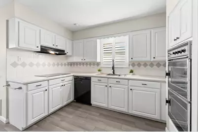 7522 Deep Forest Drive, Houston, TX 77088 - Photo 19