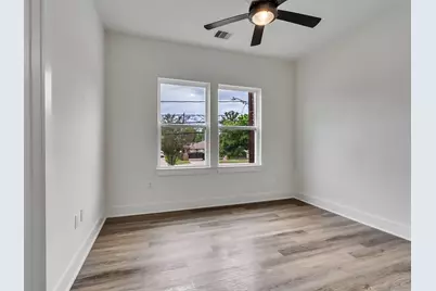 855 S Victory Drive #C, Houston, TX 77088 - Photo 21