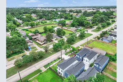 855 S Victory Drive #C, Houston, TX 77088 - Photo 35