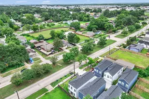 855 S Victory Dr, Houston, TX 77088 - Photo 35