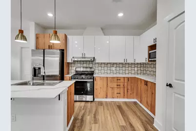 855 S Victory Drive #C, Houston, TX 77088 - Photo 5