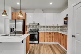 855 S Victory Dr, Houston, TX 77088 - Photo 5