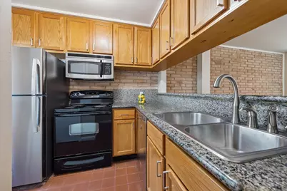 1205 Autrey Street #9, Houston, TX 77006 - Photo 11