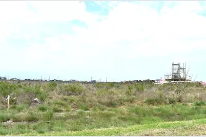 1326 Bluewater Blvd, Sargent, TX 77414 - Photo 3