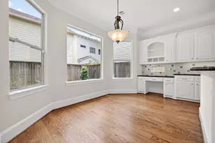 3928 Milton St, West University Place, TX 77005 - Photo 15