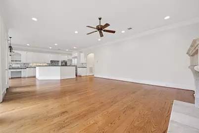 3928 Milton Street, West University Place, TX 77005 - Photo 9