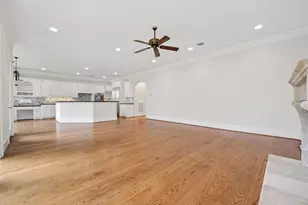 3928 Milton St, West University Place, TX 77005 - Photo 9