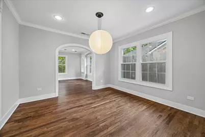 2108 White Oak Drive, Houston, TX 77009 - Photo 11