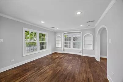 2108 White Oak Drive, Houston, TX 77009 - Photo 7