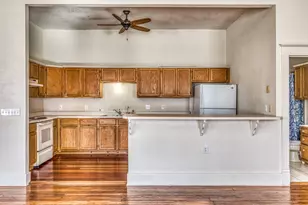 112 E Alamo St, Brenham, TX 77833 - Photo 9