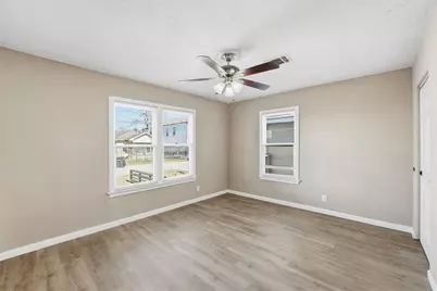 1110 E 27th Street, Houston, TX 77009 - Photo 17