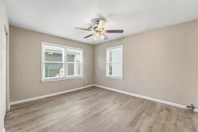 1110 E 27th Street, Houston, TX 77009 - Photo 13