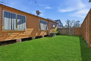 1110 E 27th St, Houston, TX 77009 - Photo 21