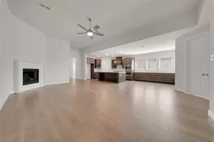 1665 Sherwood Glen Dr, Friendswood, TX 77546 - Photo 9