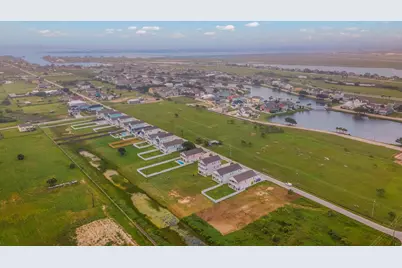 2445 103rd Street, Galveston, TX 77554 - Photo 7
