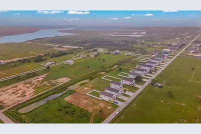 2445 103rd Street, Galveston, TX 77554 - Photo 13