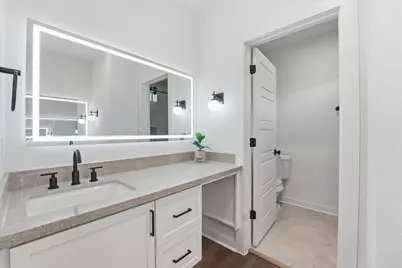 915 North Roberson St, Conroe, TX 77301 - Photo 19