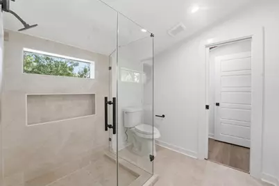 915 North Roberson St, Conroe, TX 77301 - Photo 25